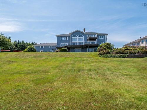 38 Lennox Road, Black Point, NS 