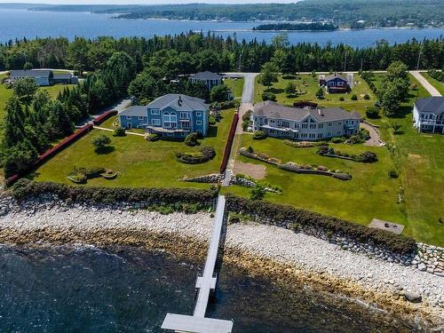 38 Lennox Road, Black Point, NS 