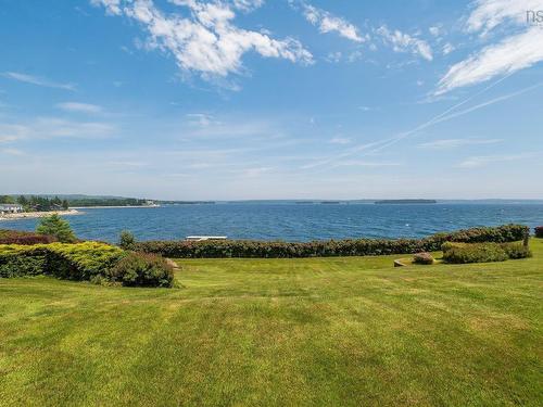 38 Lennox Road, Black Point, NS 