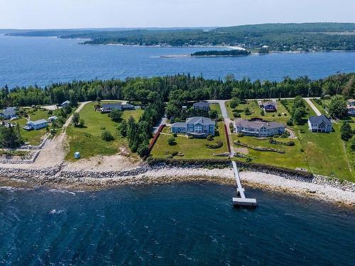 38 Lennox Road, Black Point, NS 