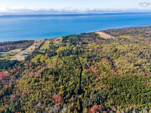 Fort Point Road, Ashmore, NS 