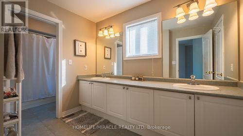 46 Holsted Road, Whitby, ON - Indoor Photo Showing Bathroom