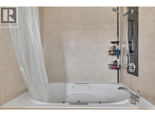 8949 122Nd Avenue, Osoyoos, BC - Indoor Photo Showing Bathroom