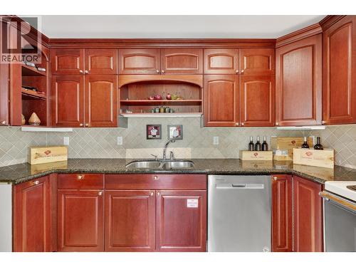 Kitchenette - 8949 122Nd Avenue, Osoyoos, BC - Indoor Photo Showing Kitchen With Double Sink