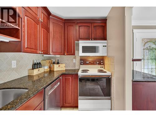 8949 122Nd Avenue, Osoyoos, BC - Indoor Photo Showing Kitchen