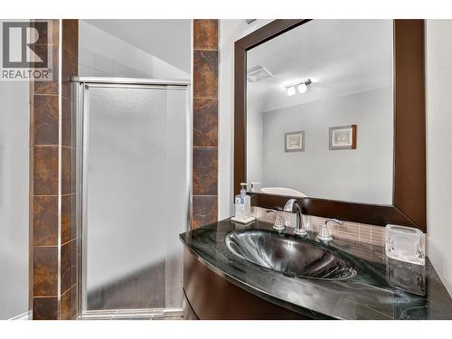 8949 122Nd Avenue, Osoyoos, BC - Indoor Photo Showing Bathroom