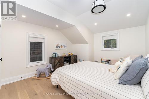 301 Court Street, Newmarket, ON - Indoor Photo Showing Bedroom