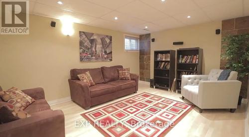 13 Foster Crescent, Brampton, ON - Indoor