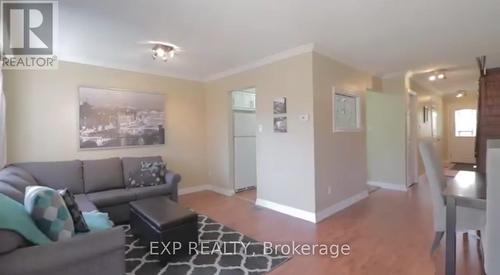 13 Foster Crescent, Brampton, ON - Indoor Photo Showing Living Room