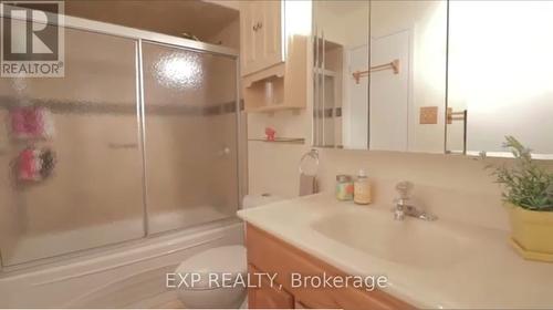 13 Foster Crescent, Brampton, ON - Indoor Photo Showing Bathroom