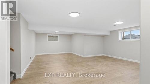 6 Vaughn Court, Belleville (Thurlow Ward), ON - Indoor