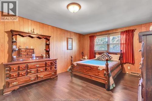 3511 Ouellette Avenue, Windsor, ON - Indoor Photo Showing Bedroom