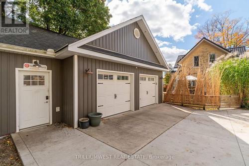 210 Lancaster Street E, Kitchener, ON - Outdoor