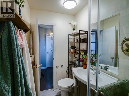 694 Walkem Street, Quesnel, BC - Indoor Photo Showing Bathroom