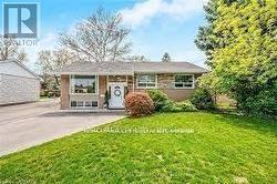 546 SHERIN DRIVE  Oakville, ON L6L 4J8