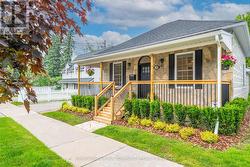 29 WELLS STREET  Aurora, ON L4G 1S8