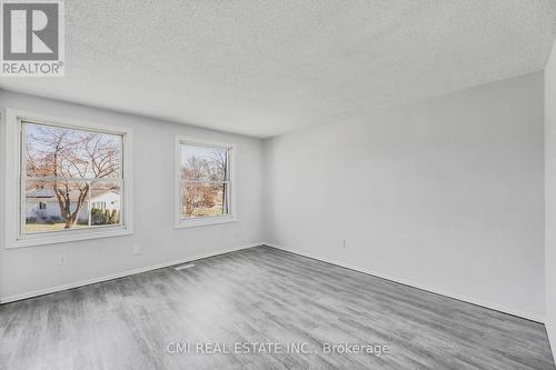 17 Maplestone Avenue, Sarnia, ON - Indoor Photo Showing Other Room