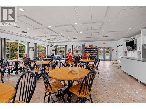 1964 Enterprise Way Unit# 115, Kelowna, BC - Indoor Photo Showing Dining Room