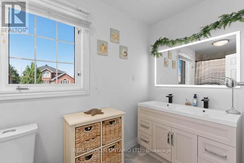 131 Ruffet Drive, Barrie, ON - Indoor Photo Showing Bathroom
