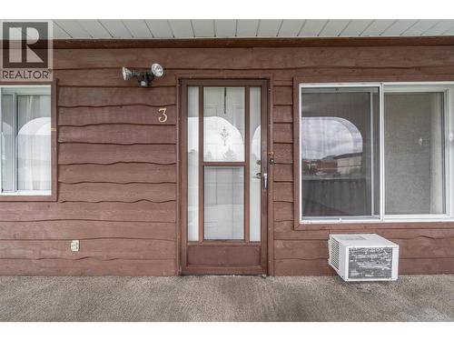 5862 Airport Street Unit# 3, Oliver, BC - Outdoor With Exterior