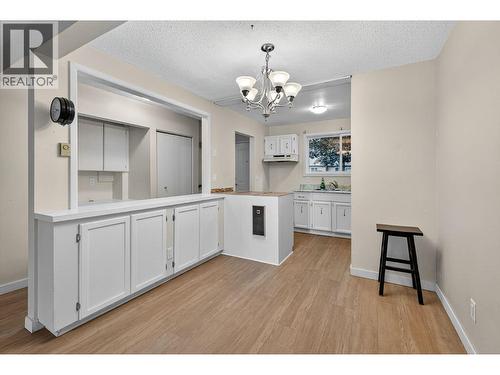 1153 Bernard Avenue Unit# 9, Kelowna, BC - Indoor Photo Showing Kitchen