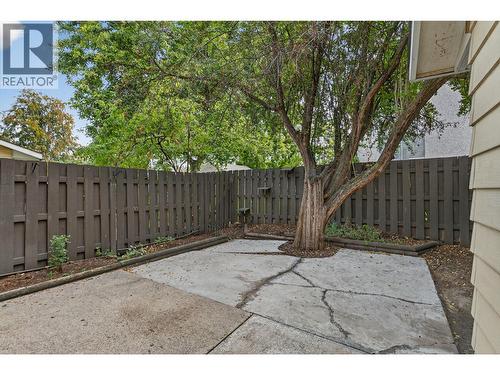 1153 Bernard Avenue Unit# 9, Kelowna, BC - Outdoor