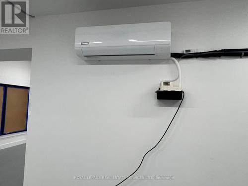 1070 Barton Street E, Hamilton, ON 