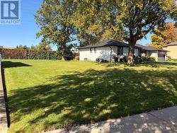 1239 MELTON DRIVE  Mississauga, ON L4Y 1L5