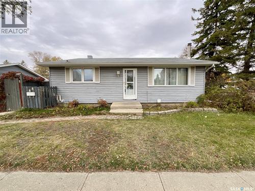 88 Cambridge AVENUE  Regina, SK S4N 0L1