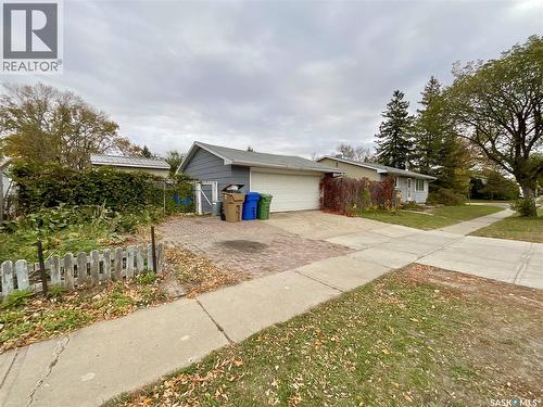 88 Cambridge Avenue, Regina, SK - Outdoor