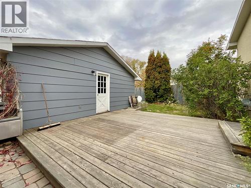 88 Cambridge Avenue, Regina, SK - Outdoor With Exterior