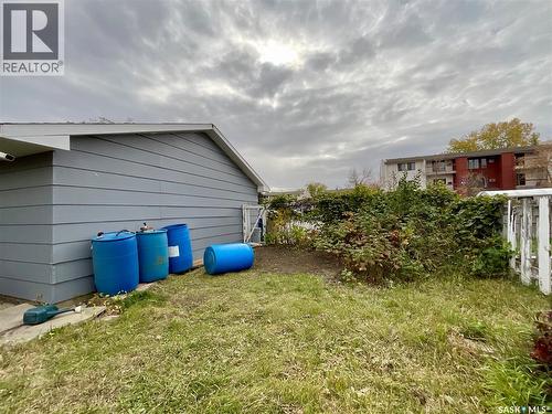 88 Cambridge Avenue, Regina, SK - Outdoor