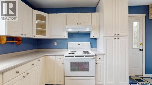 88 Cambridge Avenue, Regina, SK - Indoor Photo Showing Kitchen