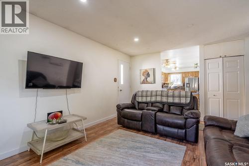1357 Grosvenor Street, Regina, SK - Indoor Photo Showing Living Room
