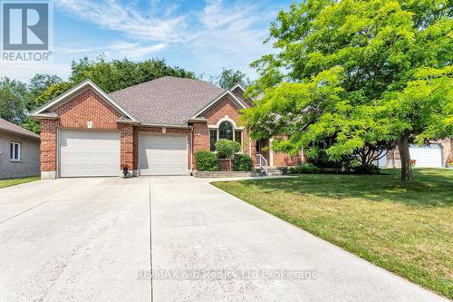 21 WINDEMERE AVENUE  Tillsonburg, ON N4G 5M8