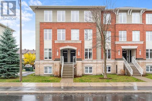 736B CHAPMAN MILLS DRIVE  Ottawa, ON K2J 3V2