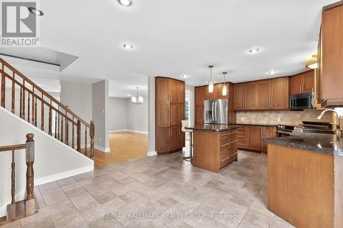 30 Lillico Drive, Ottawa, ON - Indoor Photo Showing Kitchen