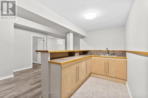 30 Lillico Drive, Ottawa, ON - Indoor Photo Showing Kitchen
