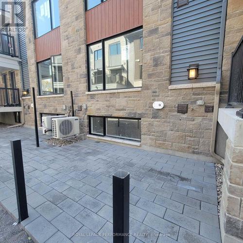 809 Arcadian Private, Ottawa, ON - Outdoor With Exterior