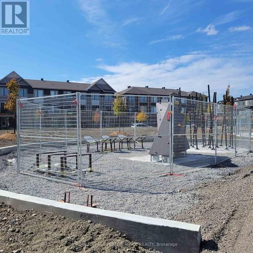 809 Arcadian Private, Ottawa, ON - Outdoor