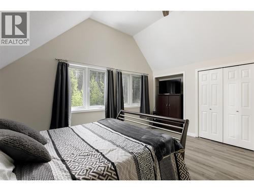 9315 Paradise Road, Kelowna, BC - Indoor Photo Showing Bedroom