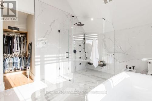 22 East John Street, Innisfil (Cookstown), ON - Indoor Photo Showing Bathroom