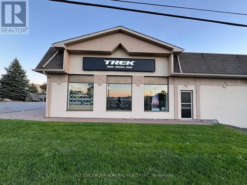 1 Industrial Parkway S, Aurora, ON 