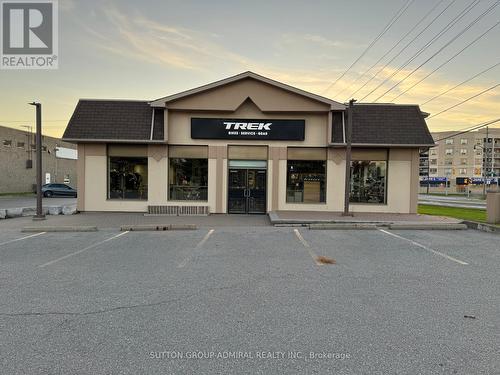 1 Industrial Parkway S, Aurora, ON 