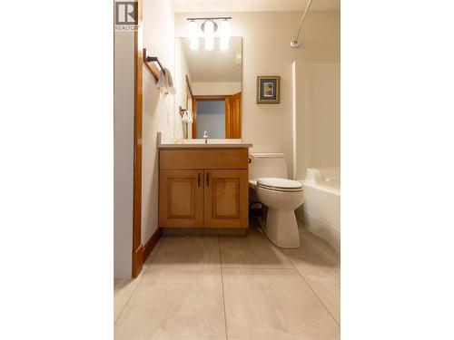 4576 Timberline Crescent Unit# 4, Fernie, BC - Indoor Photo Showing Bathroom