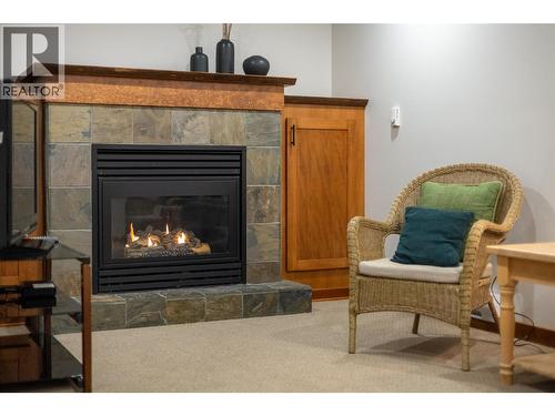 4576 Timberline Crescent Unit# 4, Fernie, BC - Indoor Photo Showing Living Room With Fireplace