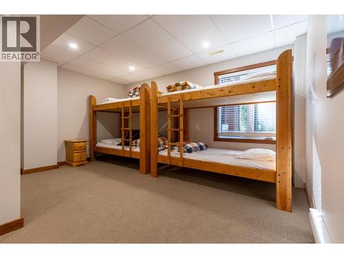 4576 Timberline Crescent Unit# 4, Fernie, BC - Indoor Photo Showing Bedroom