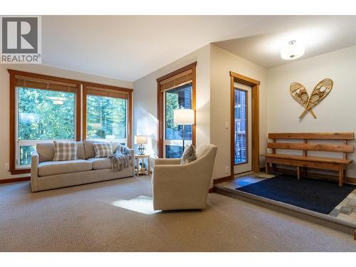 4576 Timberline Crescent Unit# 4, Fernie, BC - Indoor Photo Showing Living Room