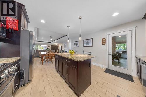 841 Manhattan Drive, Sarnia, ON - Indoor Photo Showing Kitchen