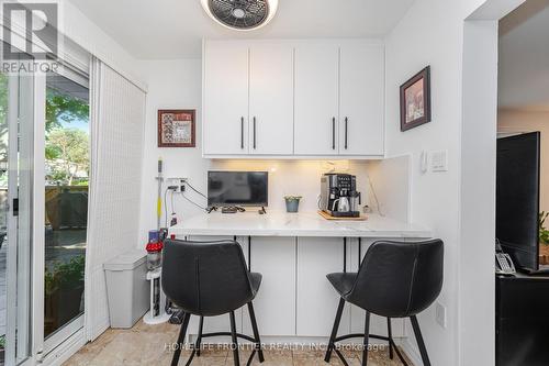 1 Denava Gate, Richmond Hill, ON - Indoor